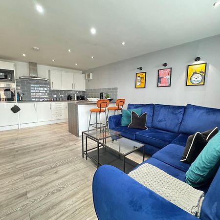 Rnm - Business Professionals Stay, Walsall City Centre, 2 Bedroom With Ensuite And Bathroom, Entire Place, Kitchen & Washroom With Amenities, Smart Tv, Easy Access, Fast Wifi, Parking Nearby, Great Transport Links ウォールソール エクステリア 写真
