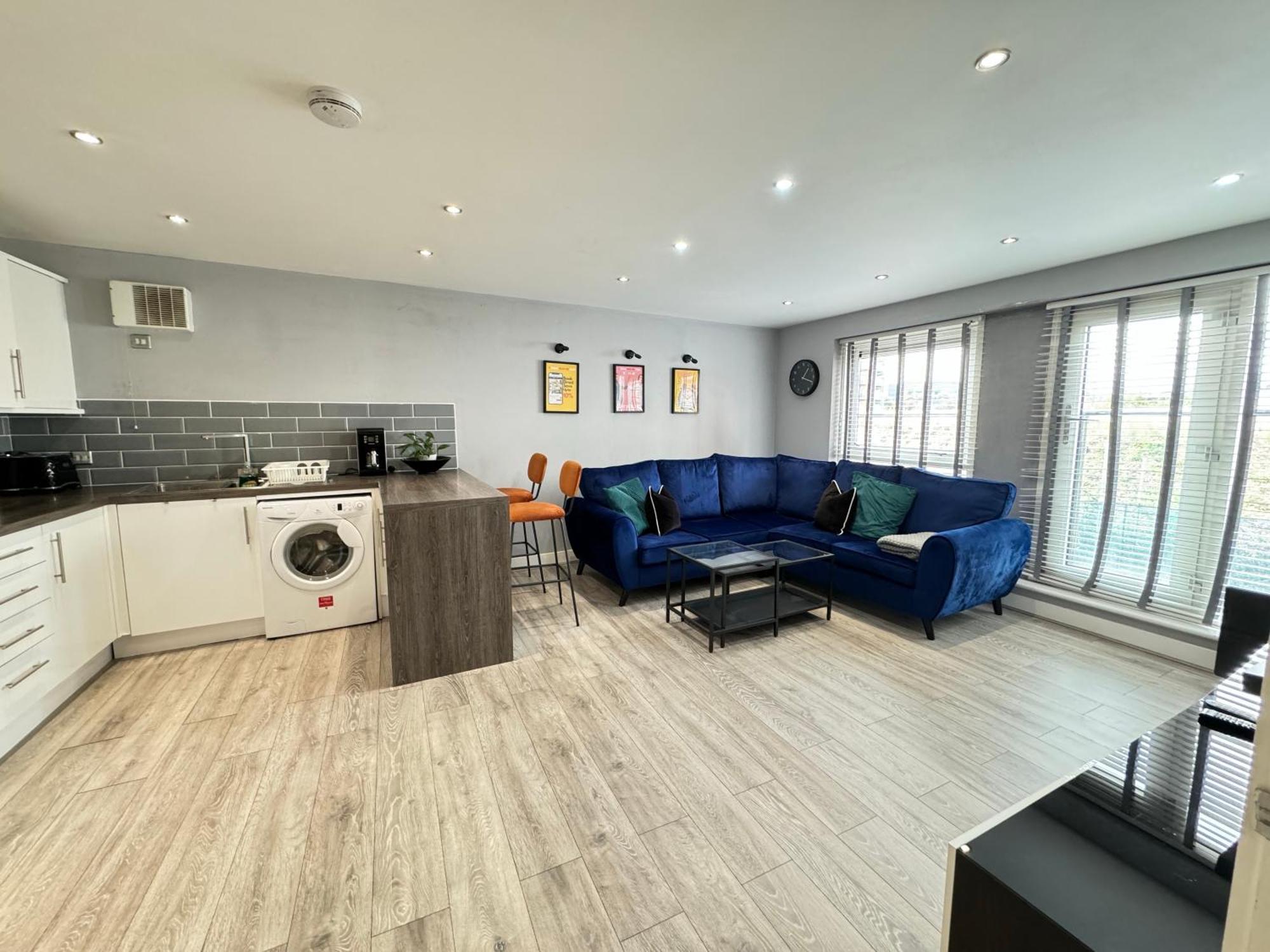 Rnm - Business Professionals Stay, Walsall City Centre, 2 Bedroom With Ensuite And Bathroom, Entire Place, Kitchen & Washroom With Amenities, Smart Tv, Easy Access, Fast Wifi, Parking Nearby, Great Transport Links ウォールソール エクステリア 写真